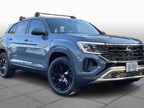 New 2026 Volkswagen Atlas Cross Sport SE FWD image 2