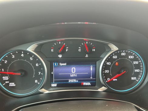 Used 2023 Chevrolet Equinox RS FWD image 11