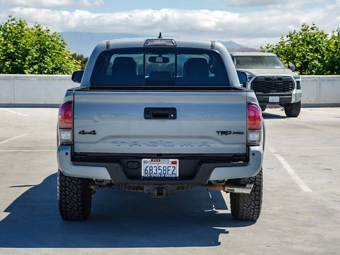 Certified 2017 Toyota Tacoma TRD Pro AWD/4WD image 6