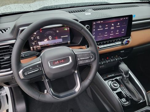 New 2026 GMC Canyon AT4 w/ Technology Plus Package image 11