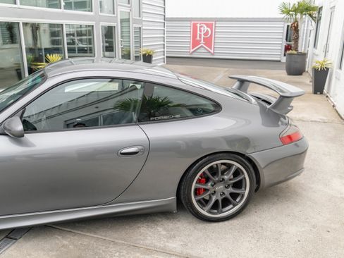 Used 2004 Porsche 911 GT3 image 5
