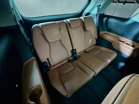 Used 2025 Kia Carnival SX Prestige FWD image 30