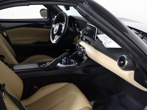 Used 2016 MAZDA MX-5 Miata Grand Touring image 30