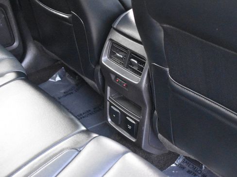 Used 2018 Ford Edge Titanium w/ Equipment Group 301A image 16