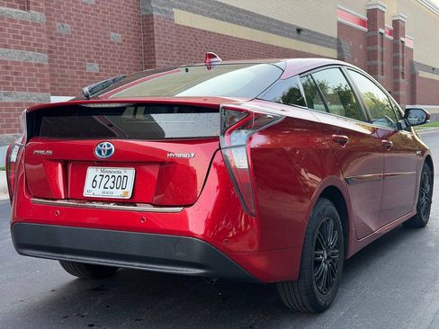 Used 2016 Toyota Prius Four w/ Advanced Technology Package FWD image 4