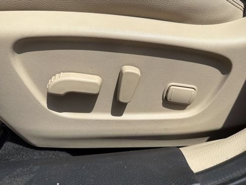 Used 2019 Nissan Rogue SL w/ Premium Package AWD/4WD image 14