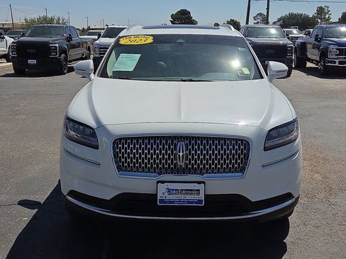 Used 2023 Lincoln Nautilus Reserve w/ Equipment Group 201A FWD image 8