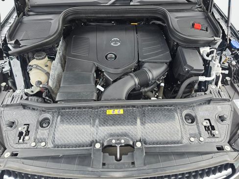 Used 2024 Mercedes-Benz GLE 350 4MATIC w/ Driver Assistance Package image 11