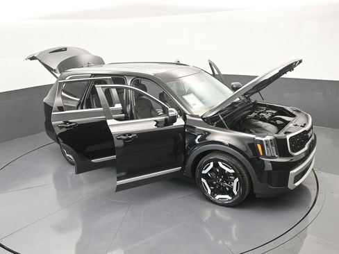 Used 2024 Kia Telluride EX image 74