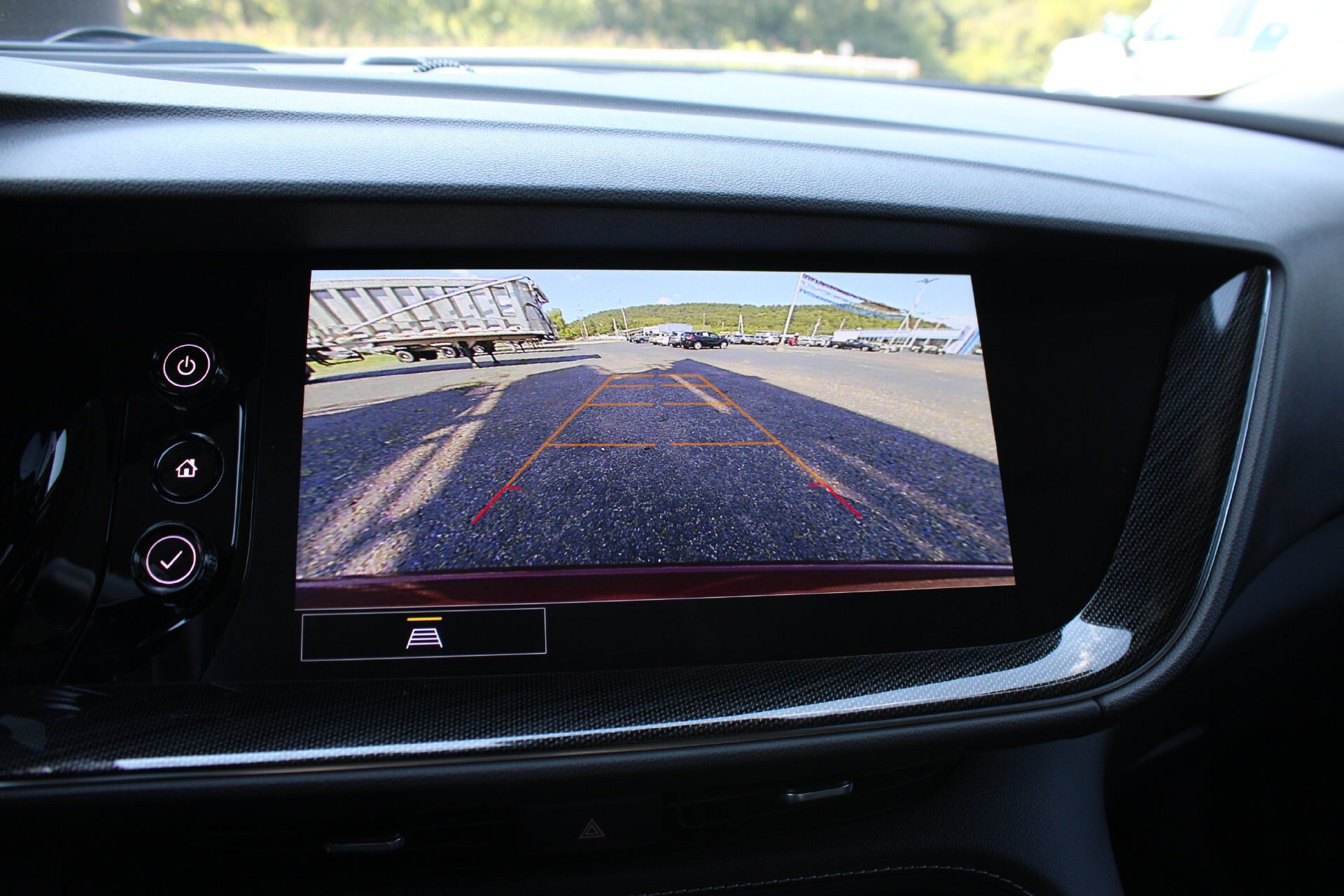 Used 2023 Buick Envision Essence FWD image 39