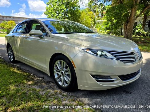 Used 2014 Lincoln MKZ Hybrid w/ Equipment Group 202A Reserve FWD image 18