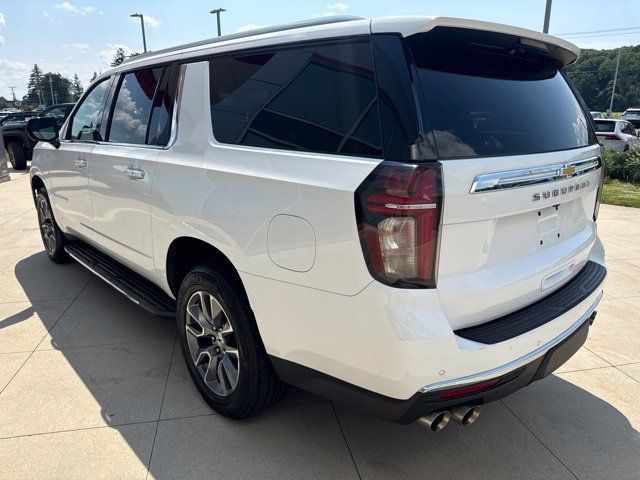 Used 2023 Chevrolet Suburban Premier RWD image 5