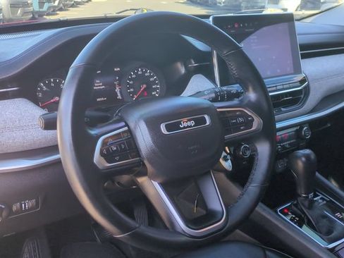 Used 2022 Jeep Compass Latitude AWD/4WD image 31