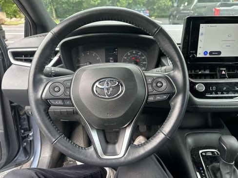 Used 2023 Toyota Corolla SE w/ Carpet Mat Package (TMS) FWD image 13