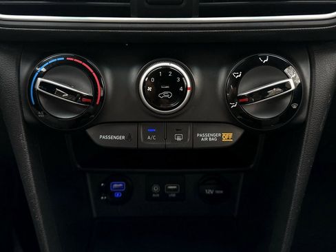 Used 2020 Hyundai Kona SE image 24