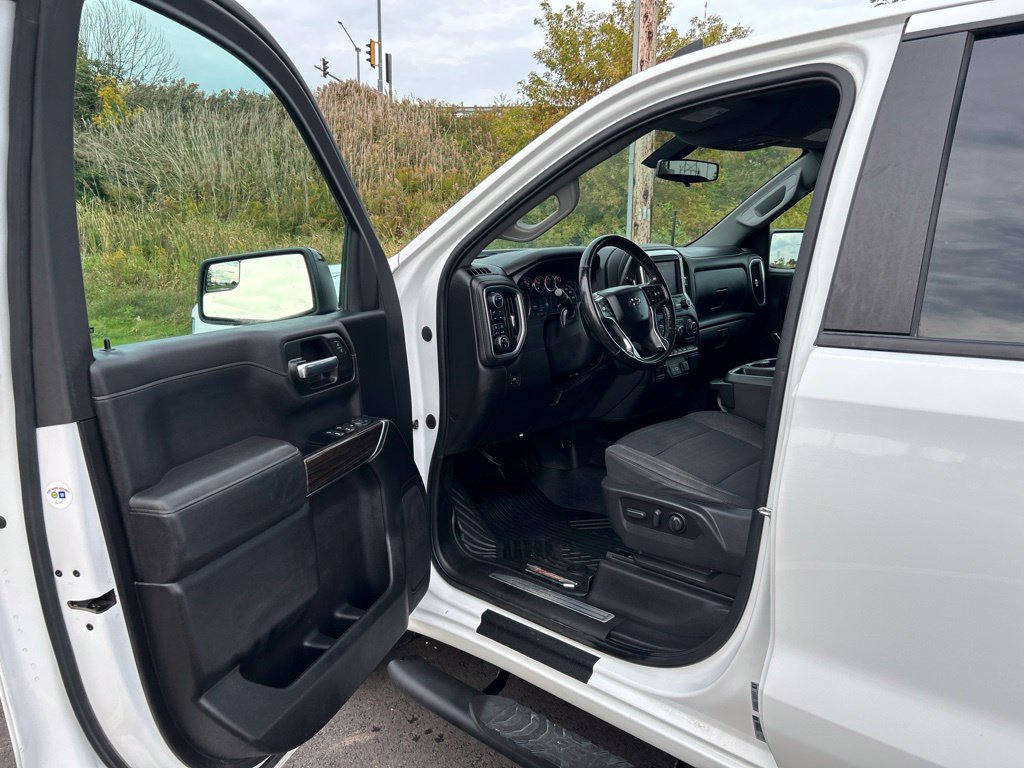Used 2021 Chevrolet Silverado 1500 RST AWD/4WD image 6