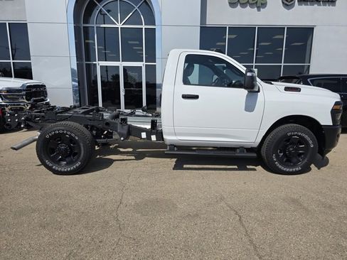Used 2025 RAM 3500 Tradesman image 3