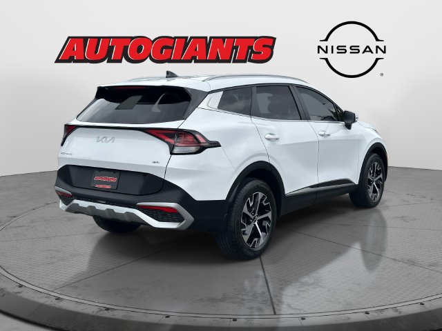 Used 2023 Kia Sportage EX AWD/4WD image 4