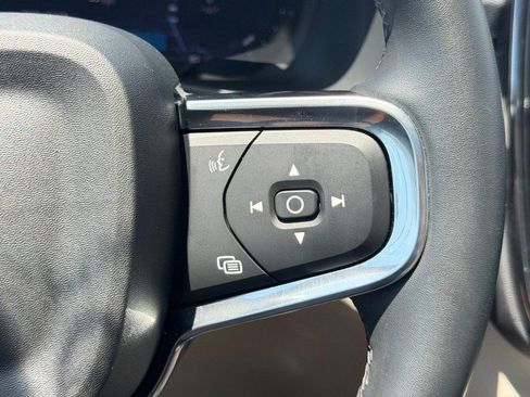 Certified 2026 Volvo XC40 B5 Plus AWD/4WD image 18