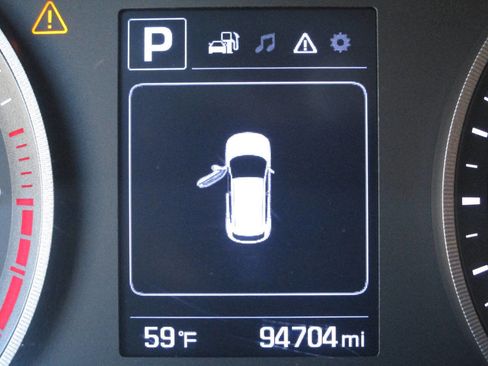 Used 2016 Hyundai Tucson Sport image 16