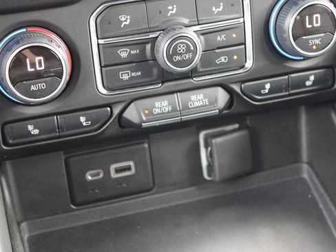 Used 2022 Chevrolet Tahoe RST w/ Luxury Package image 18