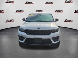 Used 2023 Jeep Grand Cherokee Altitude video 2