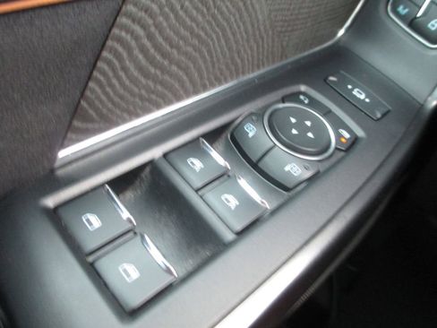 Used 2024 Ford F350 Platinum w/ Tremor Off-Road Package AWD/4WD image 28