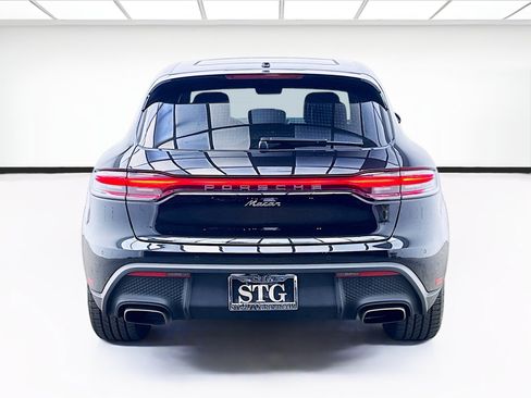 Used 2025 Porsche Macan AWD/4WD image 5