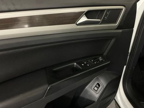 Used 2019 Volkswagen Atlas SEL AWD/4WD image 28
