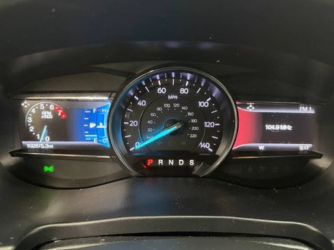 Used 2018 Ford Explorer XLT w/ Equipment Group 202A FWD image 26