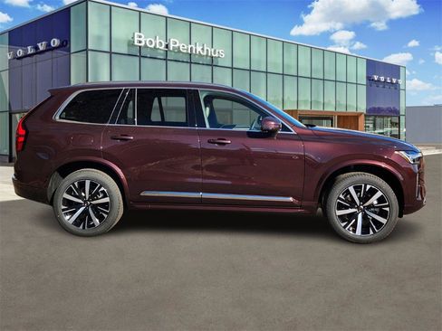 New 2026 Volvo XC90 B5 Core image 28