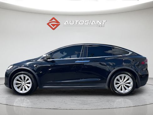 Used 2020 Tesla Model X Long Range AWD/4WD image 3