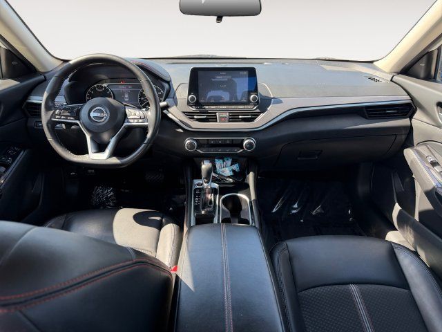 Used 2024 Nissan Altima 2.5 SR FWD image 10