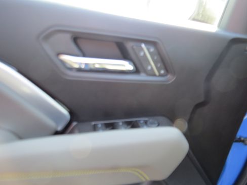 Used 2026 Chevrolet Colorado ZR2 w/ Technology Package AWD/4WD image 17