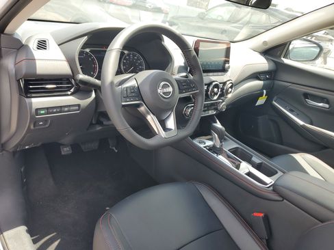 New 2025 Nissan Sentra SR w/ SR Premium Package image 10