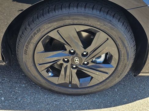 Certified 2023 Hyundai Elantra Blue w/ Cargo Package FWD image 10