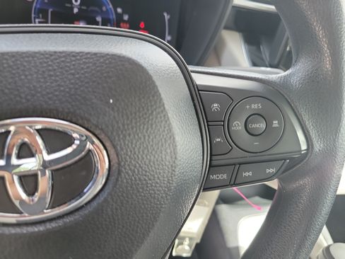 Used 2026 Toyota Corolla LE FWD image 27