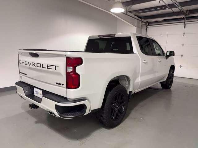 Certified 2022 Chevrolet Silverado 1500 RST w/ LPO, Blackout Package AWD/4WD image 7