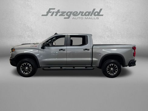 Used 2023 Chevrolet Silverado 1500 ZR2 w/ Technology Package AWD/4WD image 2