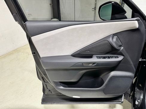 Used 2025 Lexus TX 350 AWD w/ Technology Package image 9