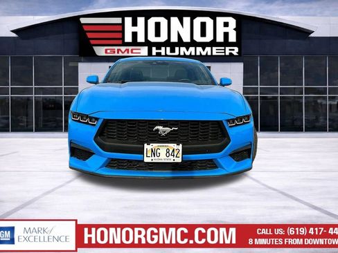 Used 2024 Ford Mustang Premium image 5