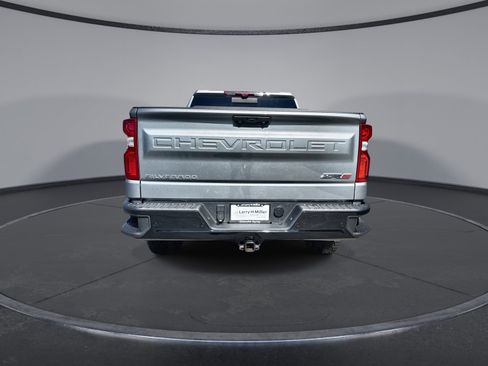 Used 2024 Chevrolet Silverado 1500 ZR2 w/ Technology Package image 6