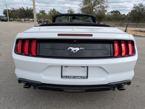 Used 2020 Ford Mustang Premium image 6