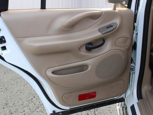 Used 1997 Ford Expedition Eddie Bauer image 39