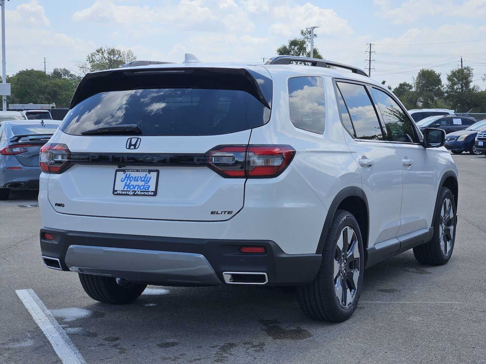 New 2026 Honda Pilot Elite image 4