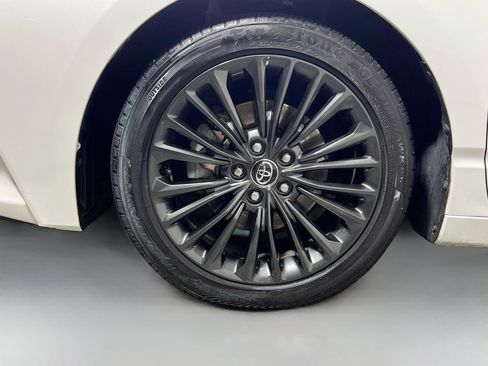 Used 2020 Toyota Avalon XSE w/ All Weather Liner Package FWD image 14