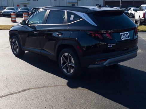 New 2026 Hyundai Tucson SEL FWD image 8