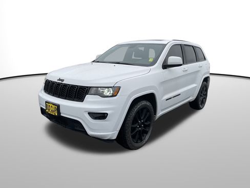 Used 2020 Jeep Grand Cherokee Altitude image 8