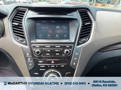 Used 2018 Hyundai Santa Fe SE AWD/4WD image 9