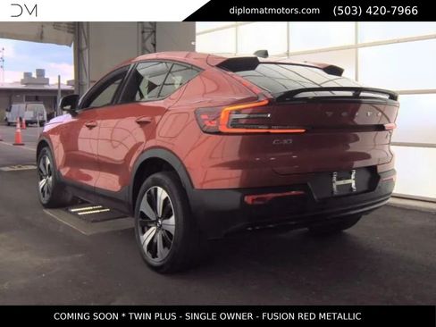 Used 2023 Volvo C40 P8 Recharge Plus w/ Climate Package AWD/4WD image 8